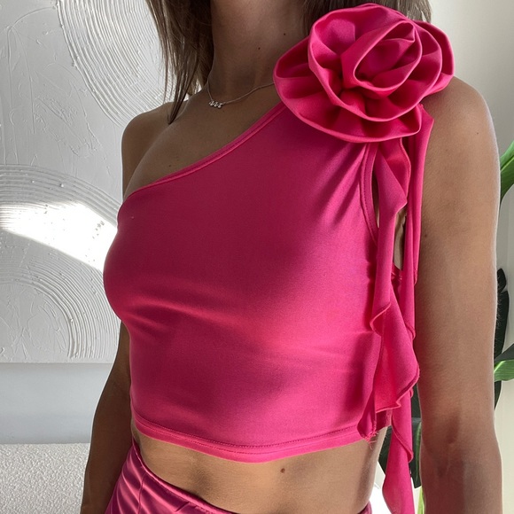 Pink Rosette One Shoulder Top - Picture 2 of 3